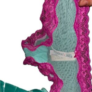 RARE Victoria’s Secret Lingerie Set
Seafoam Green Satin + Pink Lace (M/S)